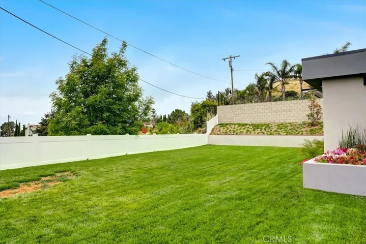 13903 Graber Avenue, Sylmar, California 91342