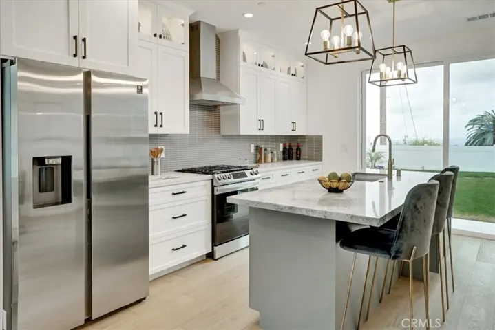 13903 Graber Avenue, Sylmar, California 91342