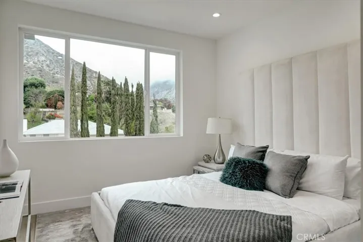 13903 Graber Avenue, Sylmar, California 91342