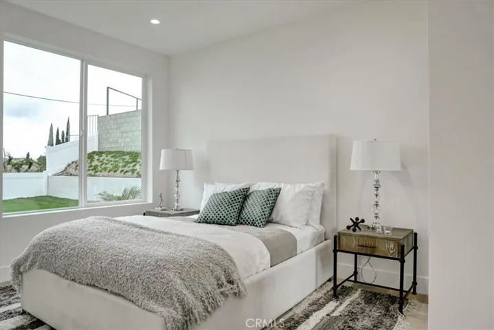 13903 Graber Avenue, Sylmar, California 91342