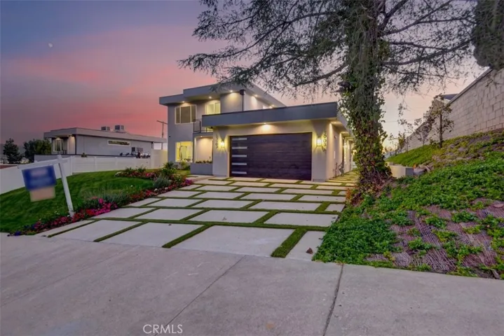 13903 Graber Avenue, Sylmar, California 91342