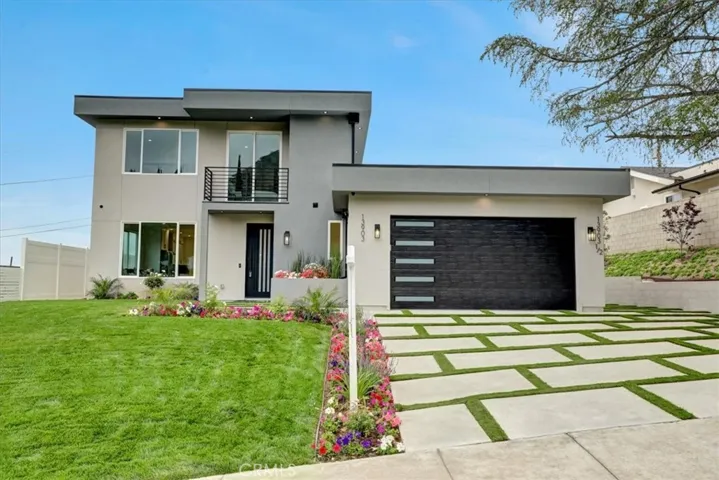 13903 Graber Avenue, Sylmar, California 91342