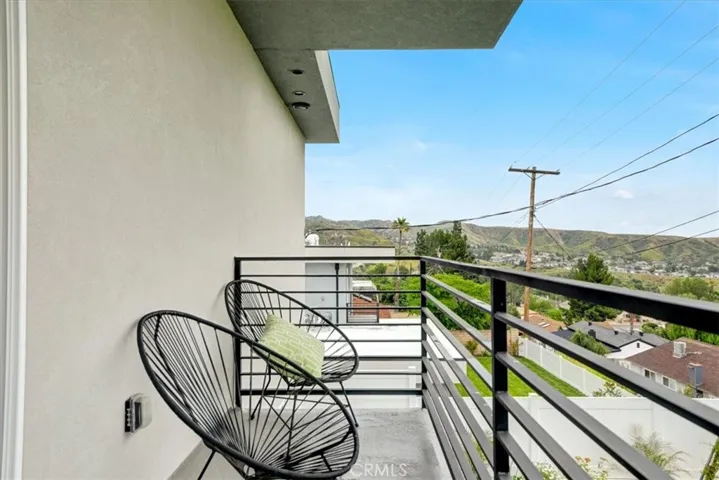 13903 Graber Avenue, Sylmar, California 91342