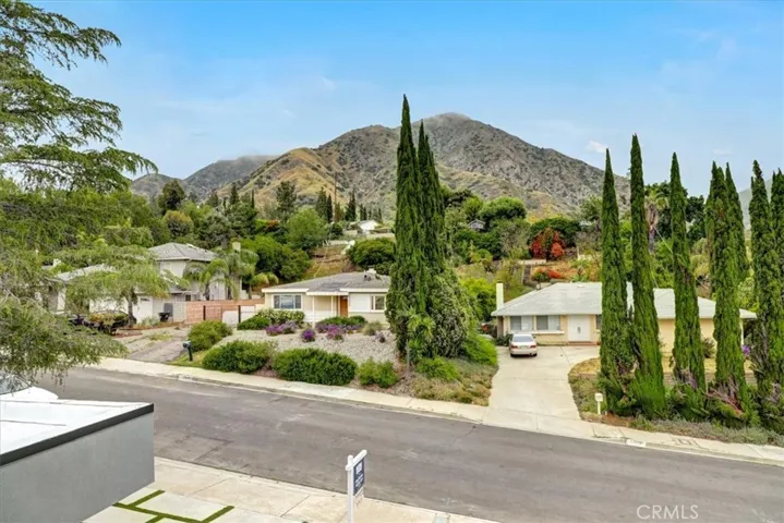 13903 Graber Avenue, Sylmar, California 91342