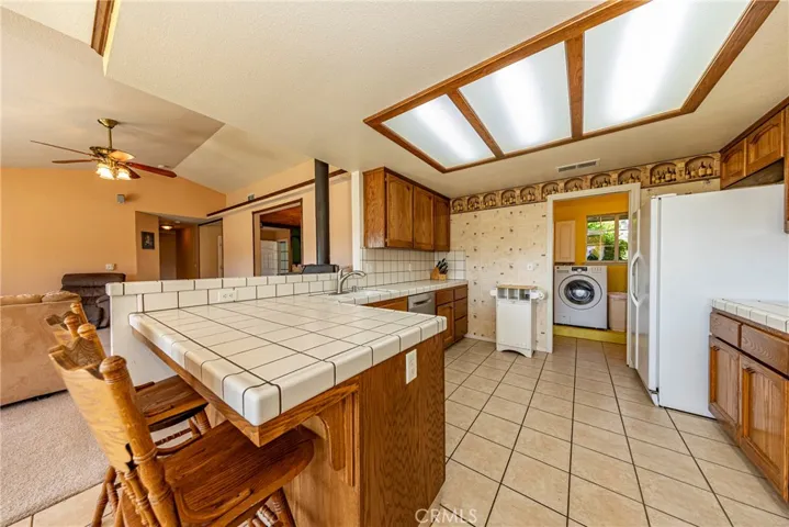 kitchen bar counter