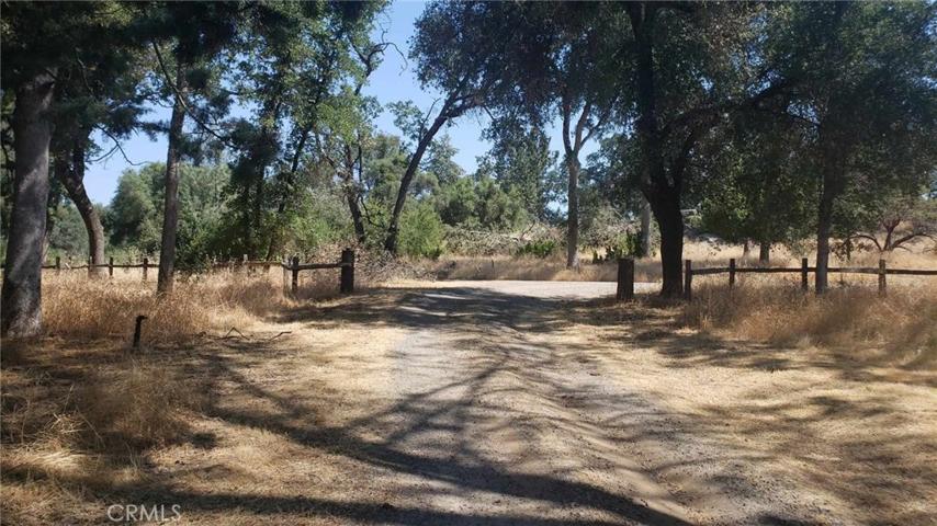 4302 Ashworth Road, Mariposa, California 95338