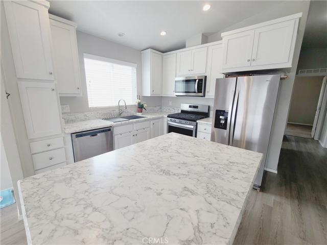 4889 Holly, Long Beach, California 90805