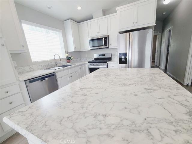 4889 Holly, Long Beach, California 90805