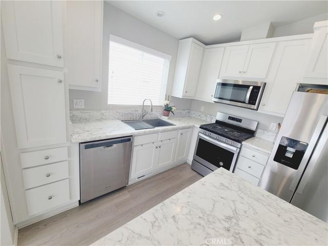 4889 Holly, Long Beach, California 90805
