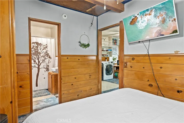 23526 Knapps Cutoff, Crestline, California 92325