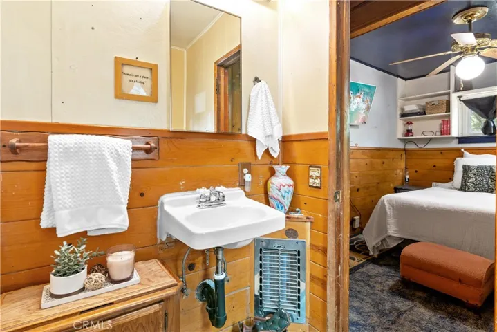 23526 Knapps Cutoff, Crestline, California 92325