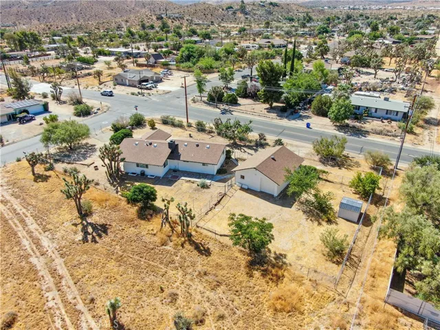 7690 Barberry Avenue, Yucca Valley, California 92284