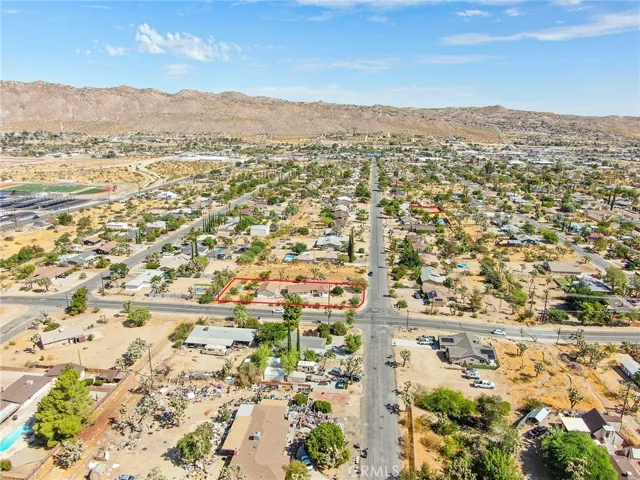 7690 Barberry Avenue, Yucca Valley, California 92284