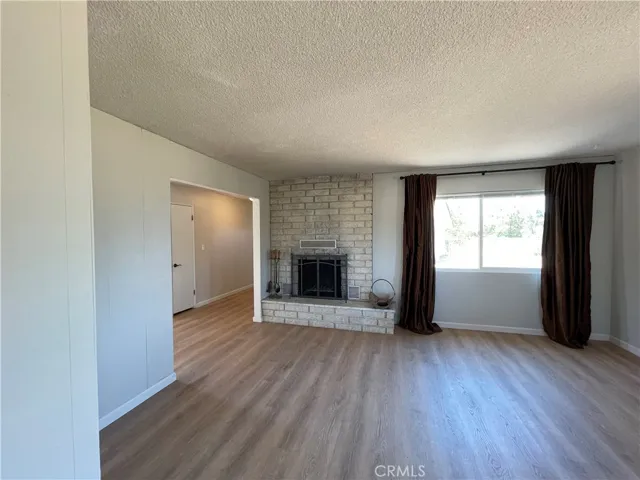 7690 Barberry Avenue, Yucca Valley, California 92284