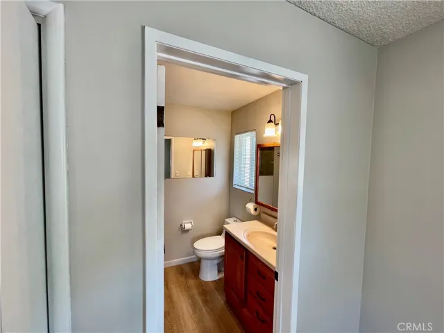 7690 Barberry Avenue, Yucca Valley, California 92284
