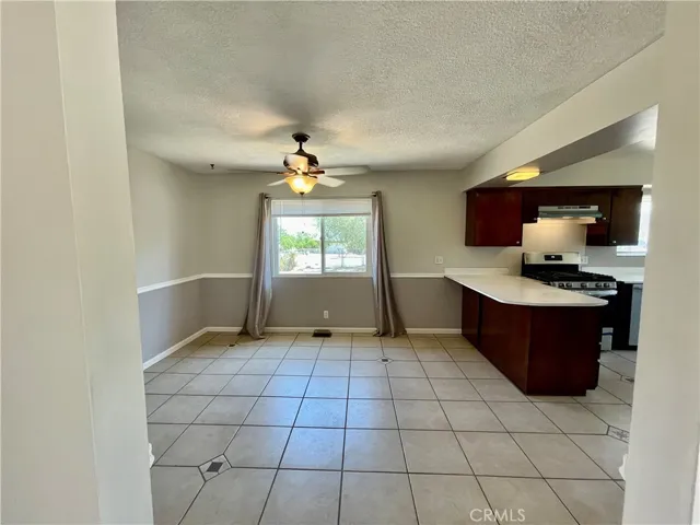7690 Barberry Avenue, Yucca Valley, California 92284