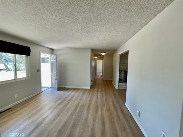 7690 Barberry Avenue, Yucca Valley, California 92284