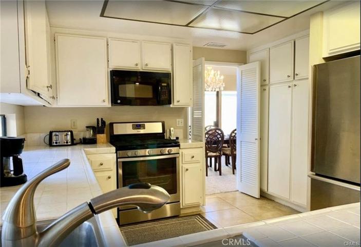 6 Copper Hl, Irvine, California 92620