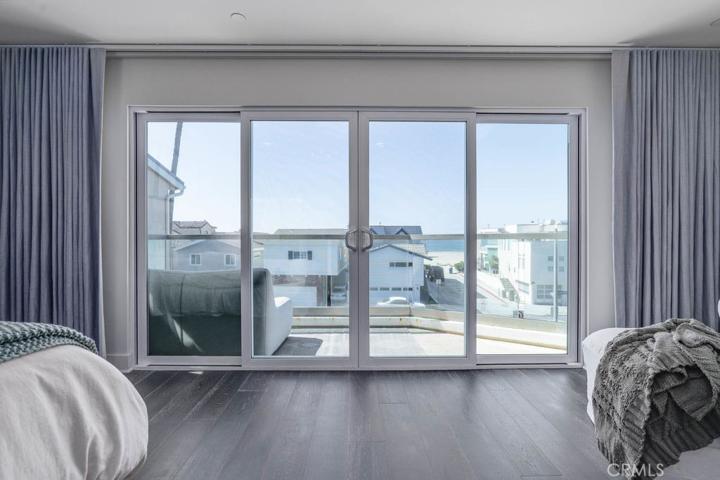 5512 Seashore Drive, Newport Beach, California 92663