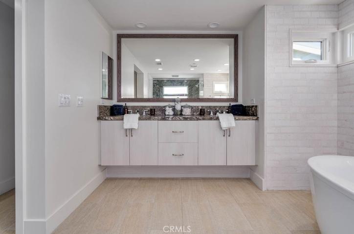 5512 Seashore Drive, Newport Beach, California 92663