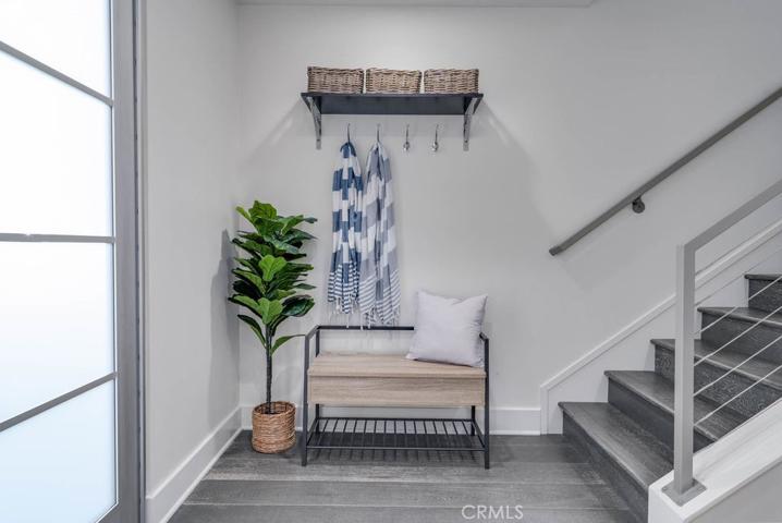 5512 Seashore Drive, Newport Beach, California 92663