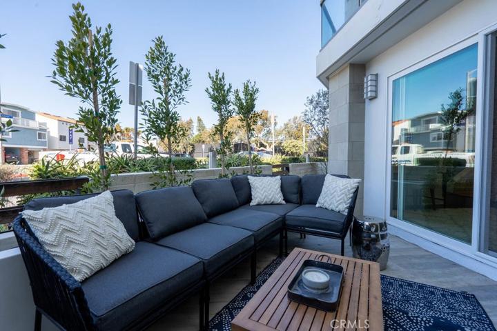 5512 Seashore Drive, Newport Beach, California 92663