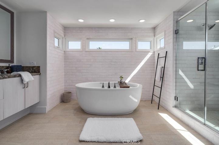 5512 Seashore Drive, Newport Beach, California 92663
