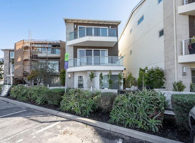 5512 Seashore Drive, Newport Beach, California 92663