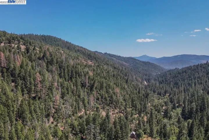 351 Lost Bridge, Lewiston, California 96052