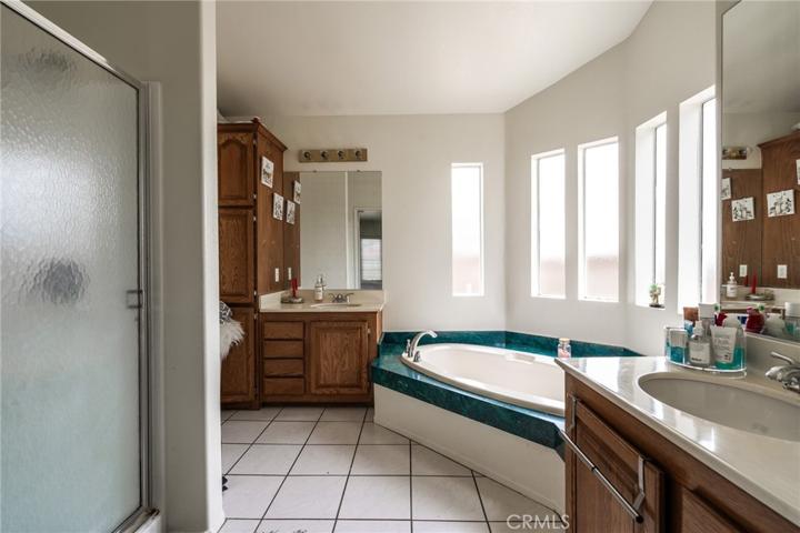 20056 Shadow Island Drive, Canyon Country, California 91351