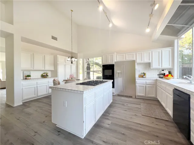 24500 Via Lenardo, Yorba Linda, California 92887
