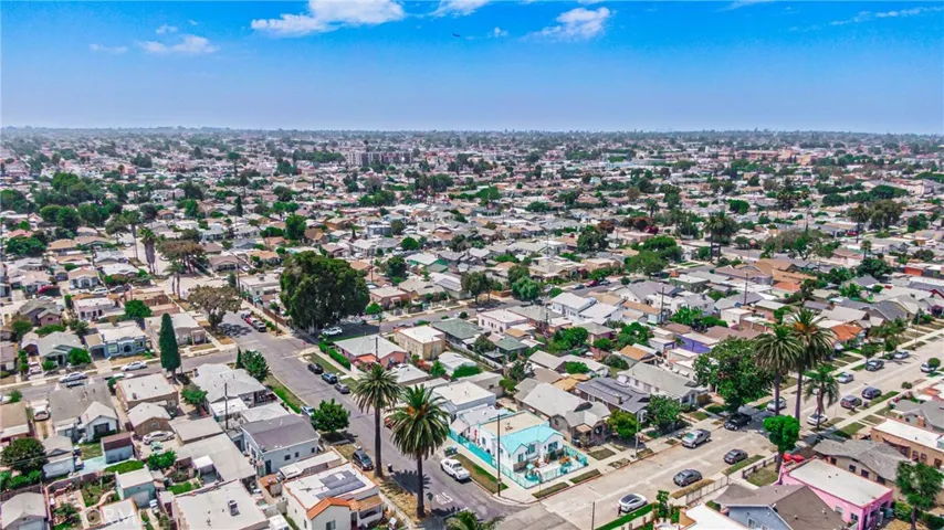 1502 W 65th Street, Los Angeles, California 90047