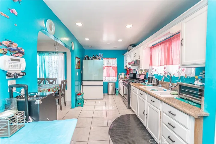 1502 W 65th Street, Los Angeles, California 90047