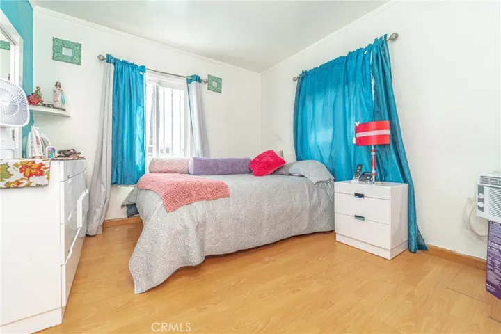 1502 W 65th Street, Los Angeles, California 90047