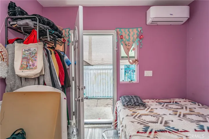 1502 W 65th Street, Los Angeles, California 90047