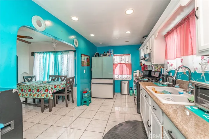 1502 W 65th Street, Los Angeles, California 90047