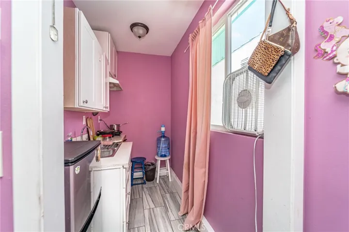 1502 W 65th Street, Los Angeles, California 90047