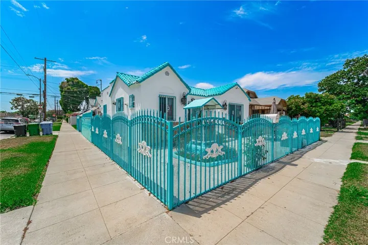1502 W 65th Street, Los Angeles, California 90047