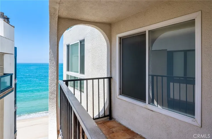 565 Esplanade 214, Redondo Beach, California 90277