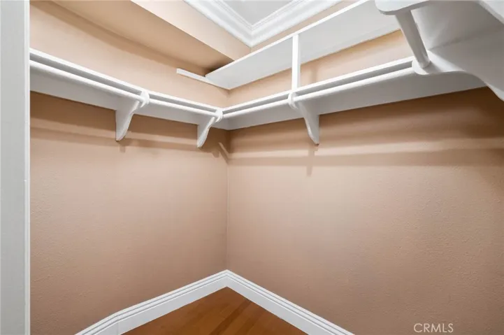 565 Esplanade 214, Redondo Beach, California 90277