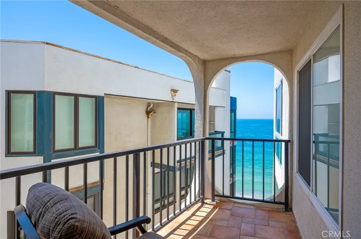 565 Esplanade 214, Redondo Beach, California 90277