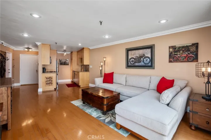 565 Esplanade 214, Redondo Beach, California 90277