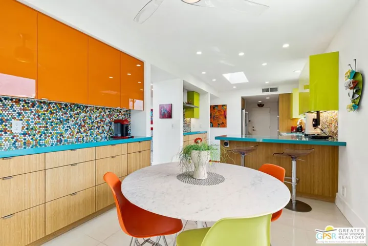 1380 Malaga Circle, Palm Springs, California 92264