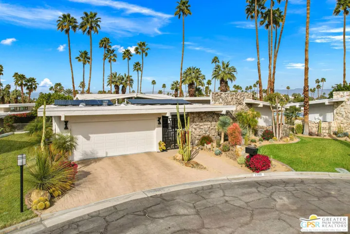 1380 Malaga Circle, Palm Springs, California 92264
