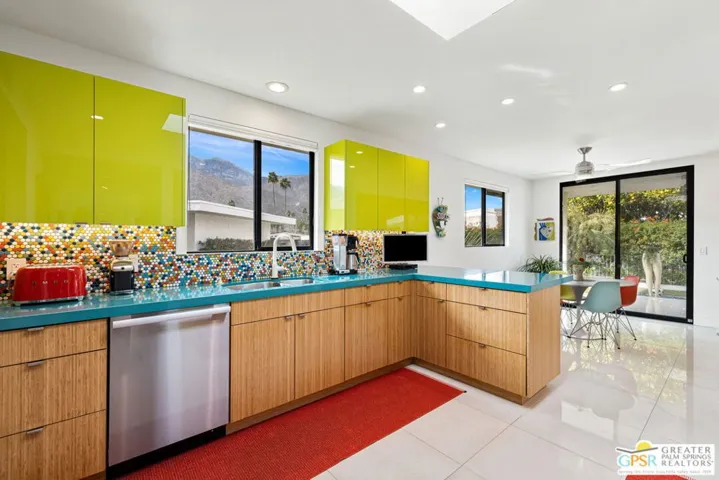 1380 Malaga Circle, Palm Springs, California 92264