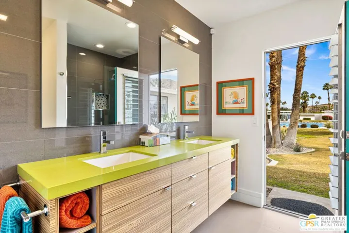 1380 Malaga Circle, Palm Springs, California 92264