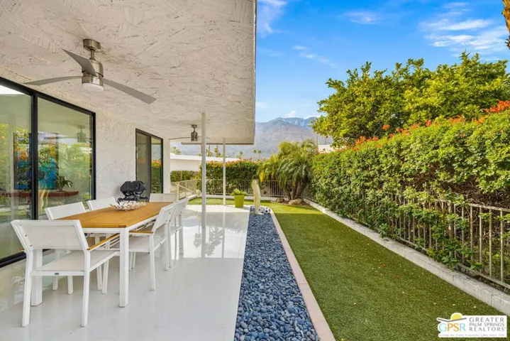 1380 Malaga Circle, Palm Springs, California 92264