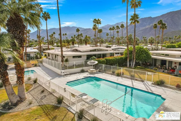 1380 Malaga Circle, Palm Springs, California 92264