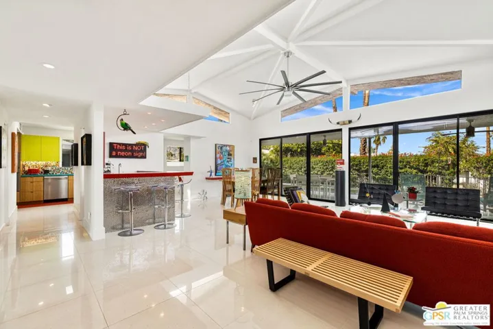 1380 Malaga Circle, Palm Springs, California 92264