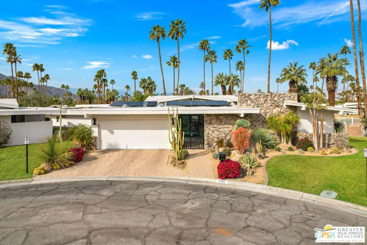 1380 Malaga Circle, Palm Springs, California 92264